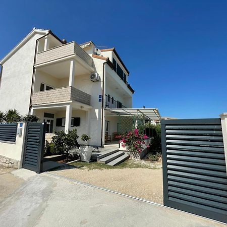 Holiday Home Sisko Трогир Екстериор снимка